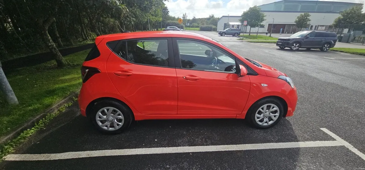2018 Hyundai i10  1.0 – LOW MILEAGE - 41,668 MILES - Image 6