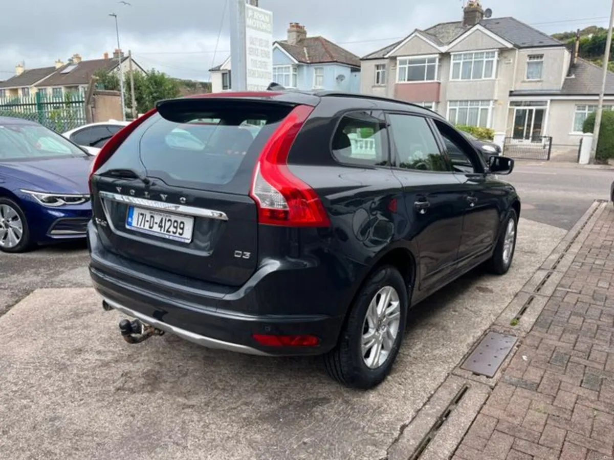 Volvo XC60 D3 FWD ES 5DR - Image 3