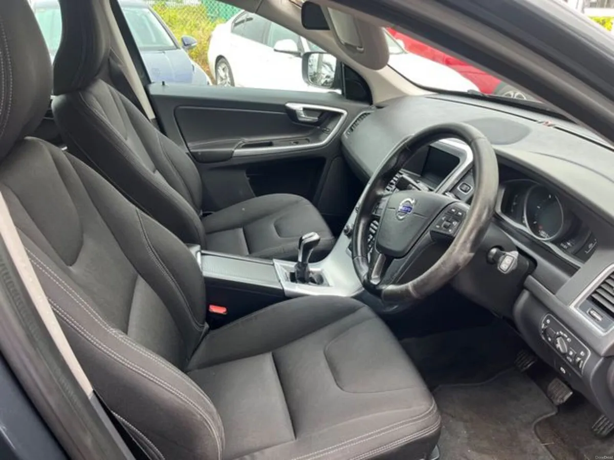 Volvo XC60 D3 FWD ES 5DR - Image 5