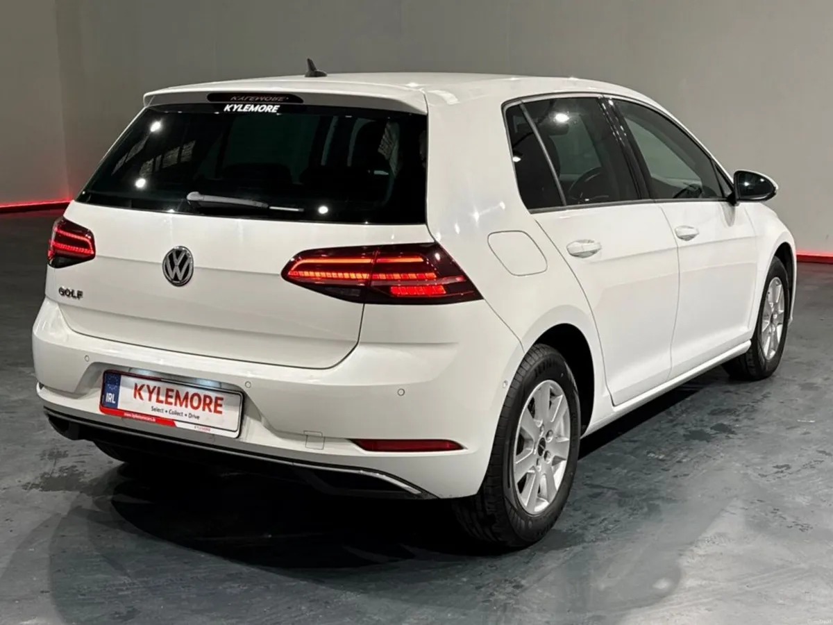 Volkswagen Golf 1.2 AUTOMATIC TSI COMFORT LINE MEI - Image 3