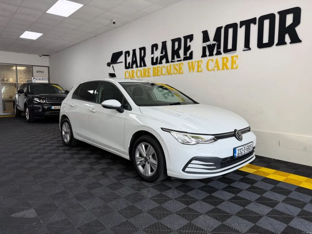 Volkswagen Golf Life 1.0 TSI Mhev 110HP 5 - Image 1