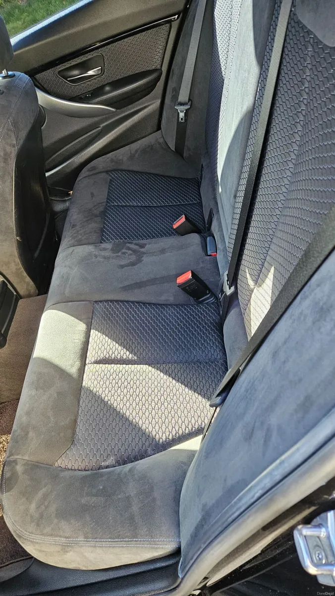 2016 BMW 320i, F31, estate - loaded with options - Image 5