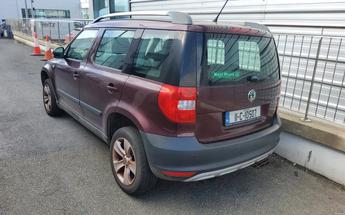 Skoda Yeti 2011 - Image 2