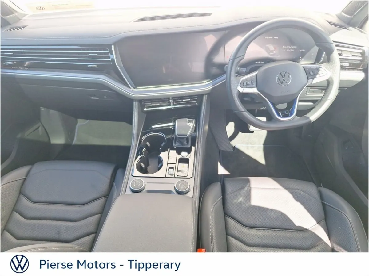 Volkswagen Touareg 3.0 TSI PHEV 462HP R - Image 4