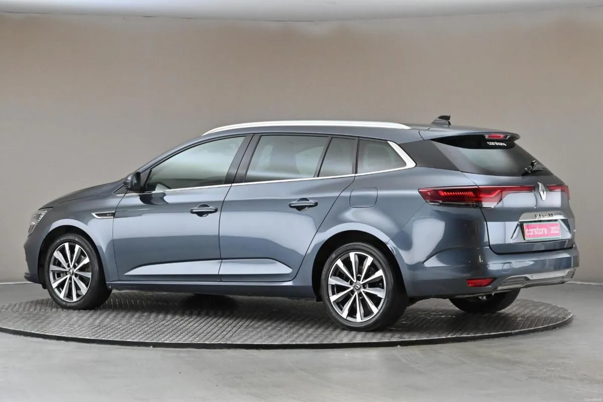 Renault Megane 1.6 RS LINE E-TECH PHEV AUTO GRAND - Image 6