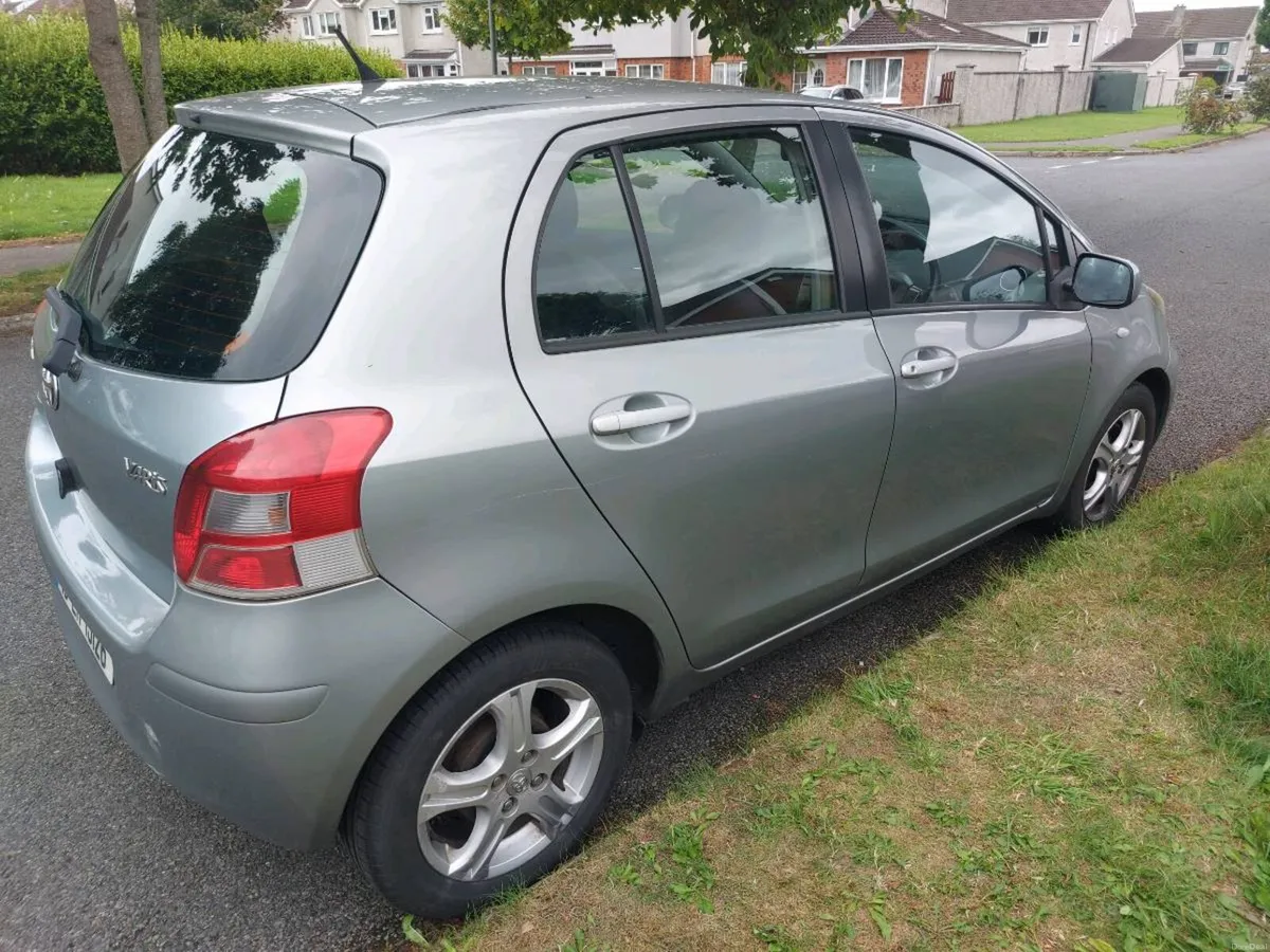 Toyota Yaris 2010 1.3 vvti TR model - Image 5