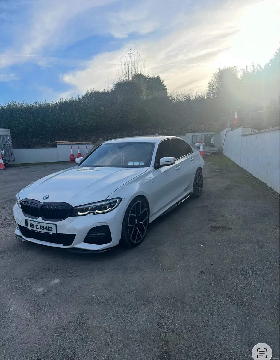 BWM White - 3 series - Image 2