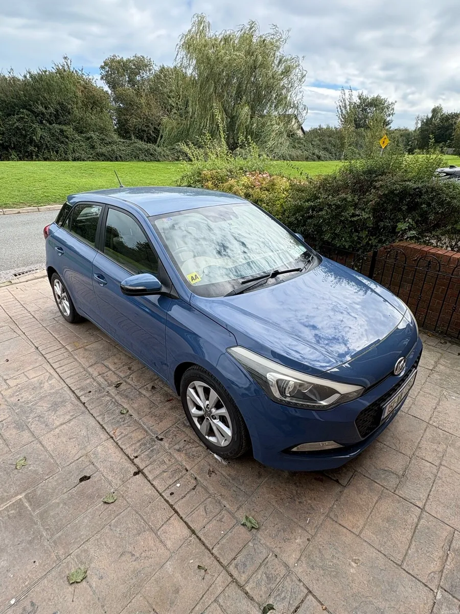 2015 Hyundai i20 Deluxe - Image 1