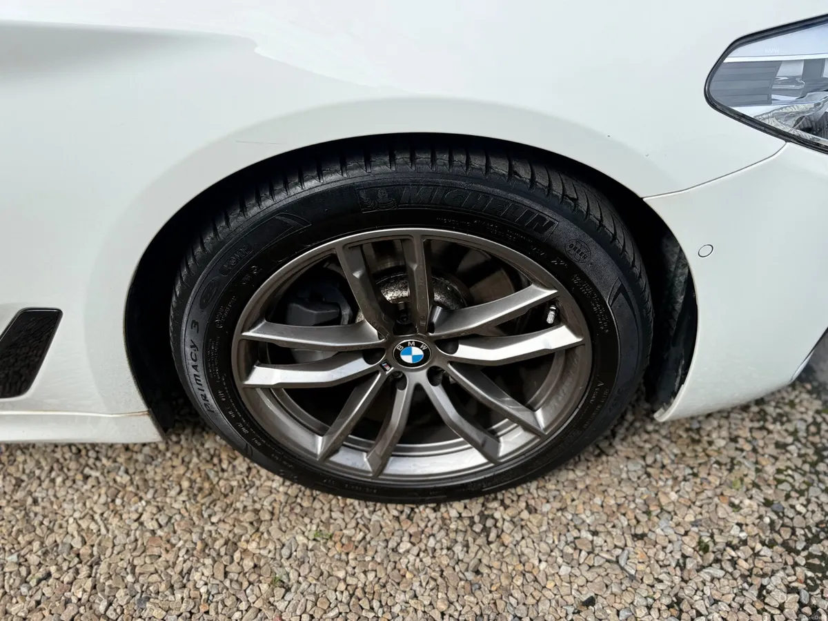 BMW 520D 2019 - M SPORT - AUTO - VERY LOW KMS - Image 4