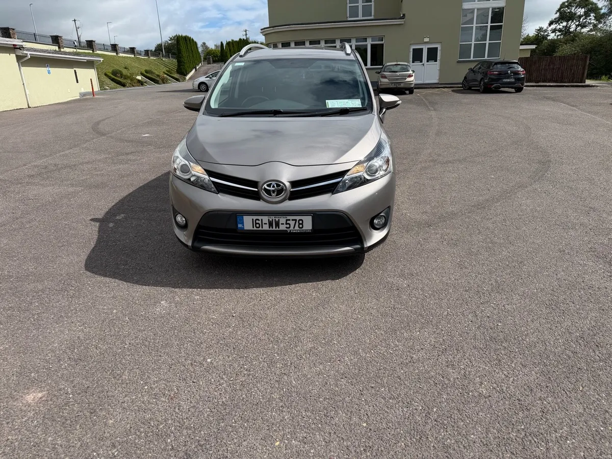 Toyota Verso 2016 - Image 1