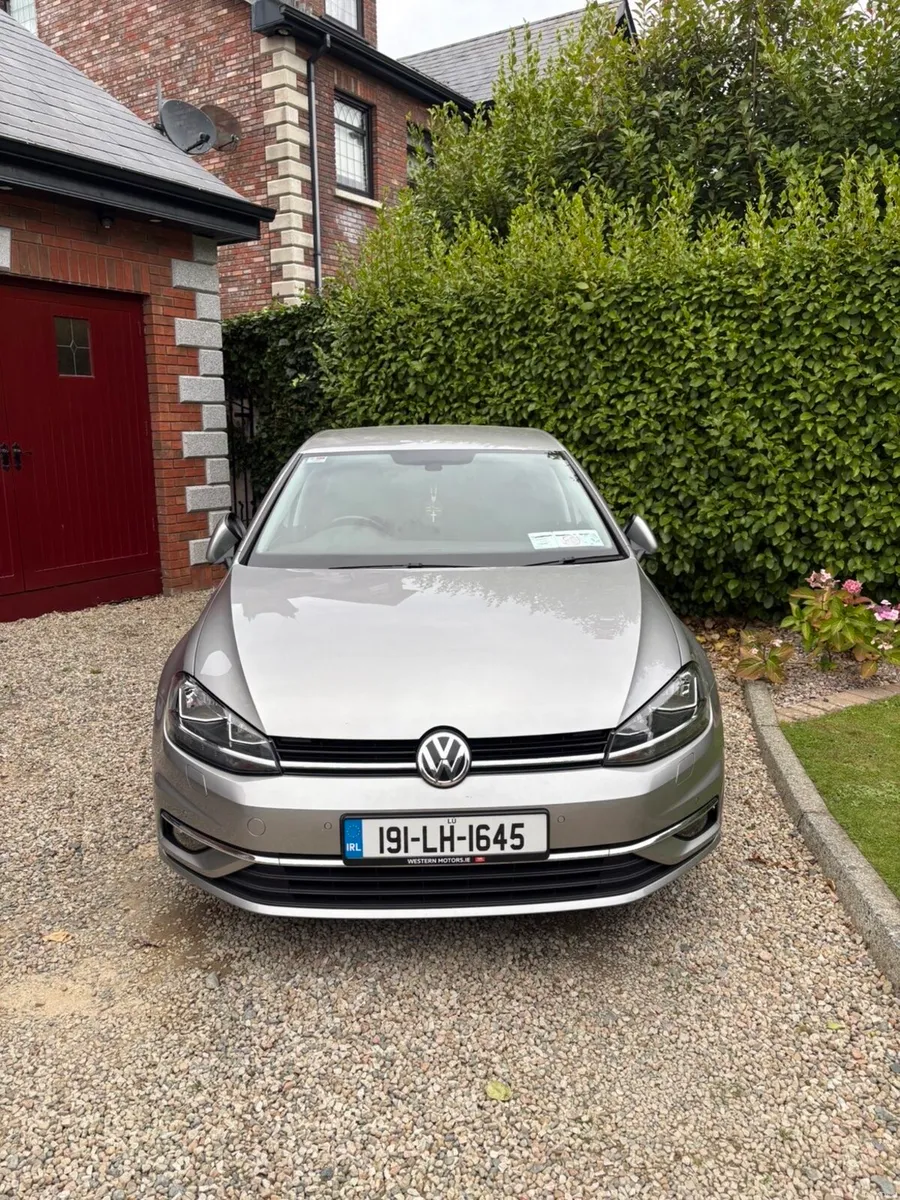 2019 Volkswagen Golf Highline - Image 1
