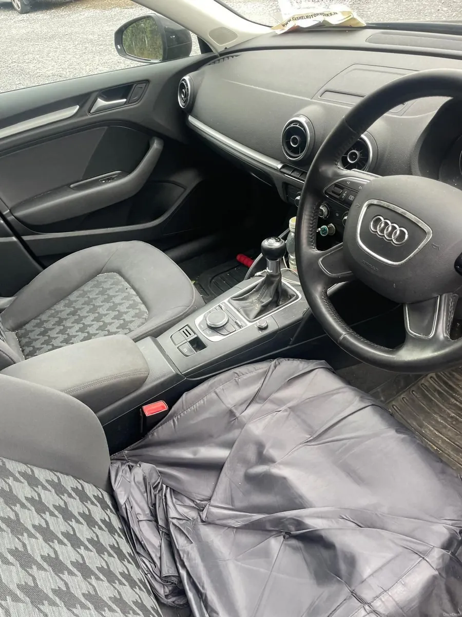 Audi A3 2015 - Image 5
