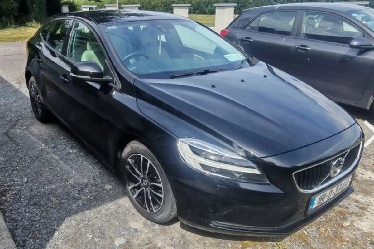 Volvo V40 2018 - Image 4
