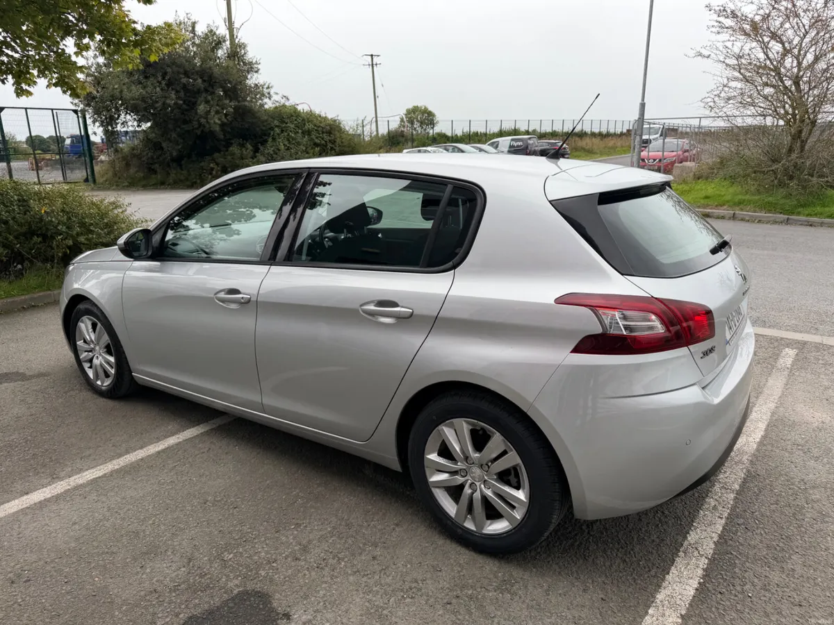 Peugeot 308 2014 - Image 4