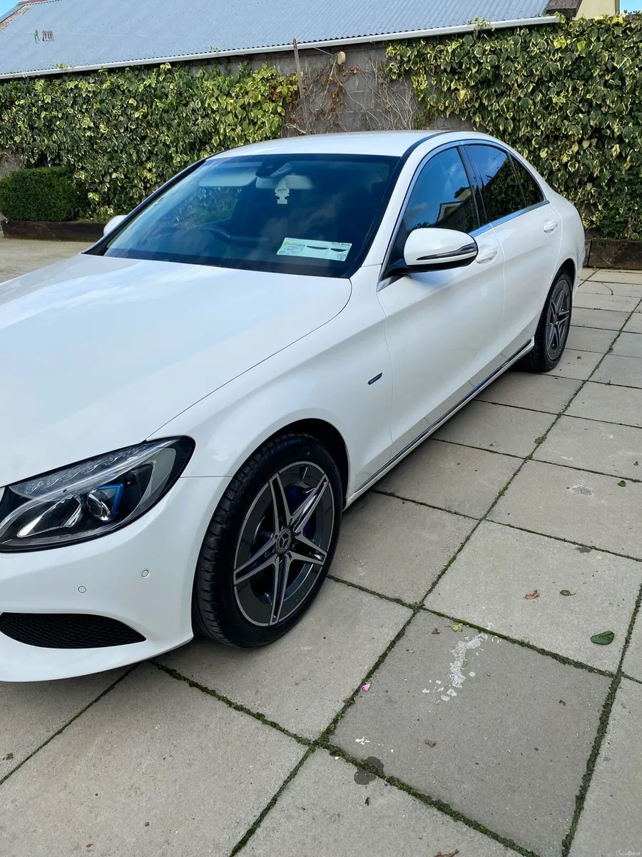 Mercedes C350 hybrid - Image 3