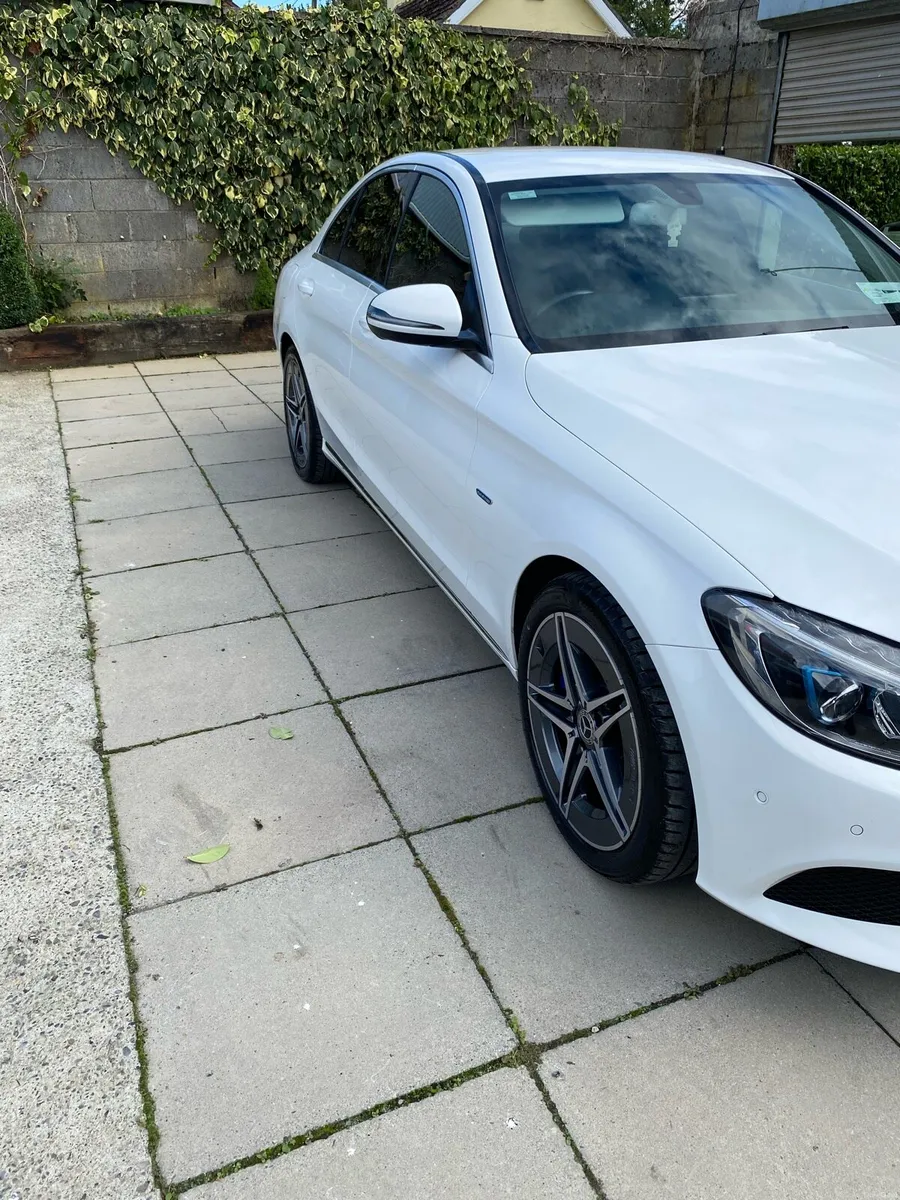 Mercedes C350 hybrid - Image 2
