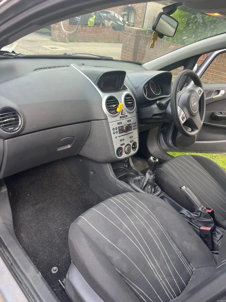 Opel corsa club for sale - Image 4
