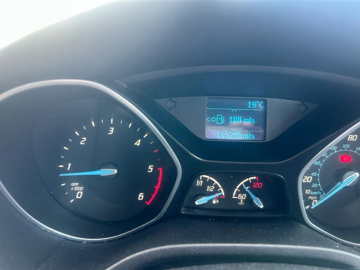 Ford focus - Image 5