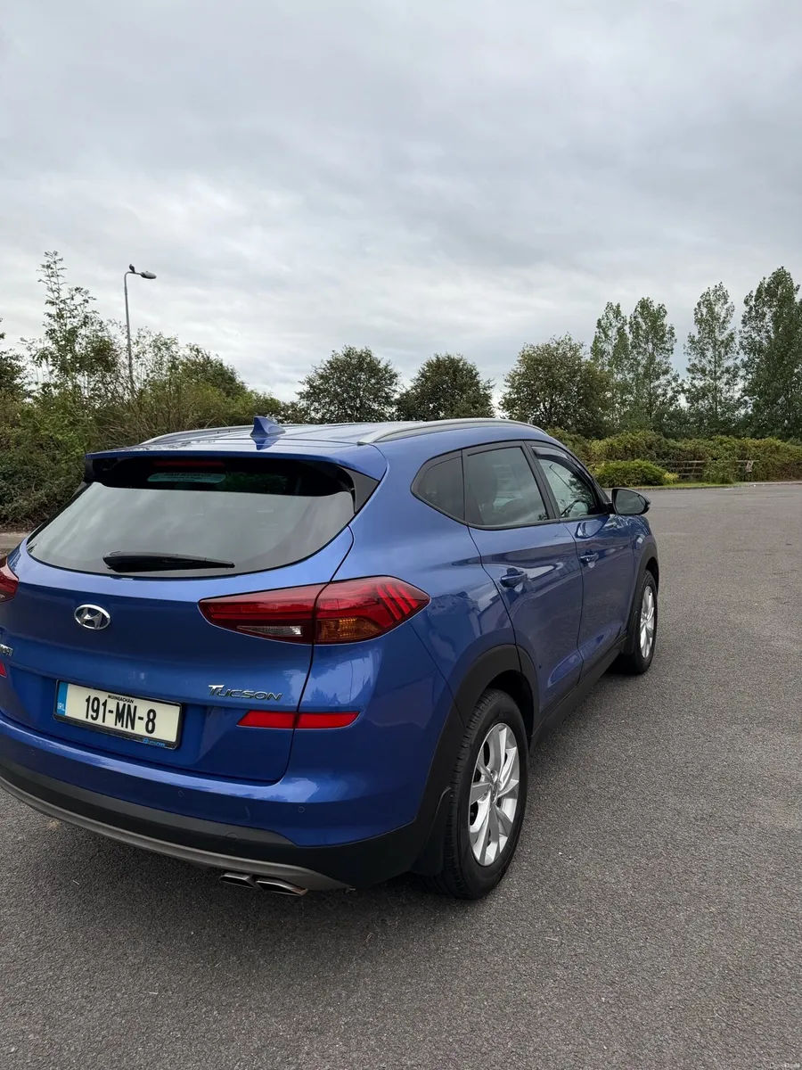 Hyundai  Tucson - Image 3