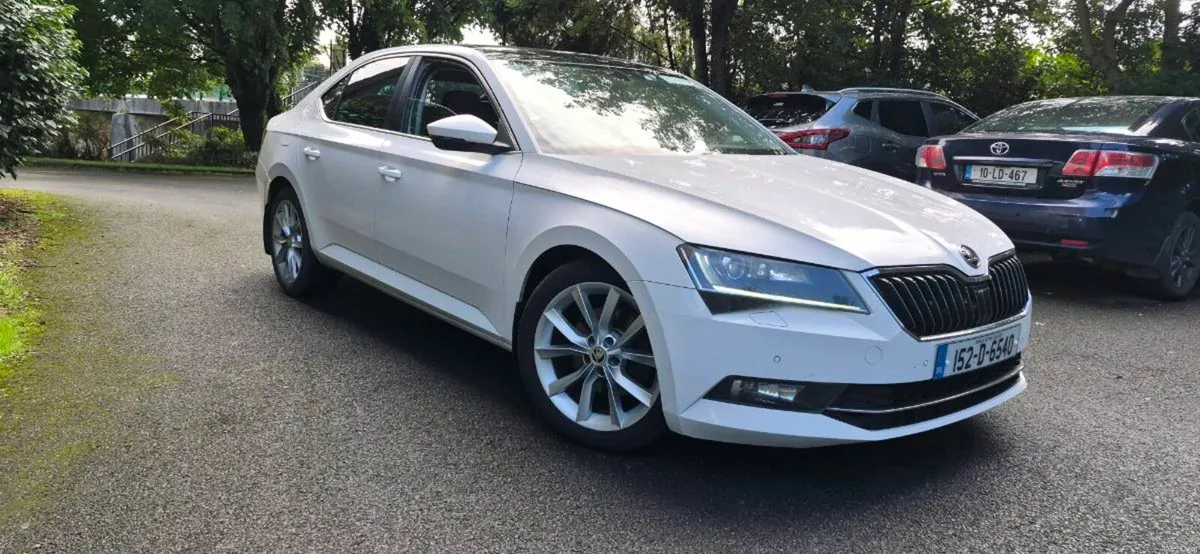 15 SKODA SUPERB 2.0TDI. AUTOMATIC. - Image 2