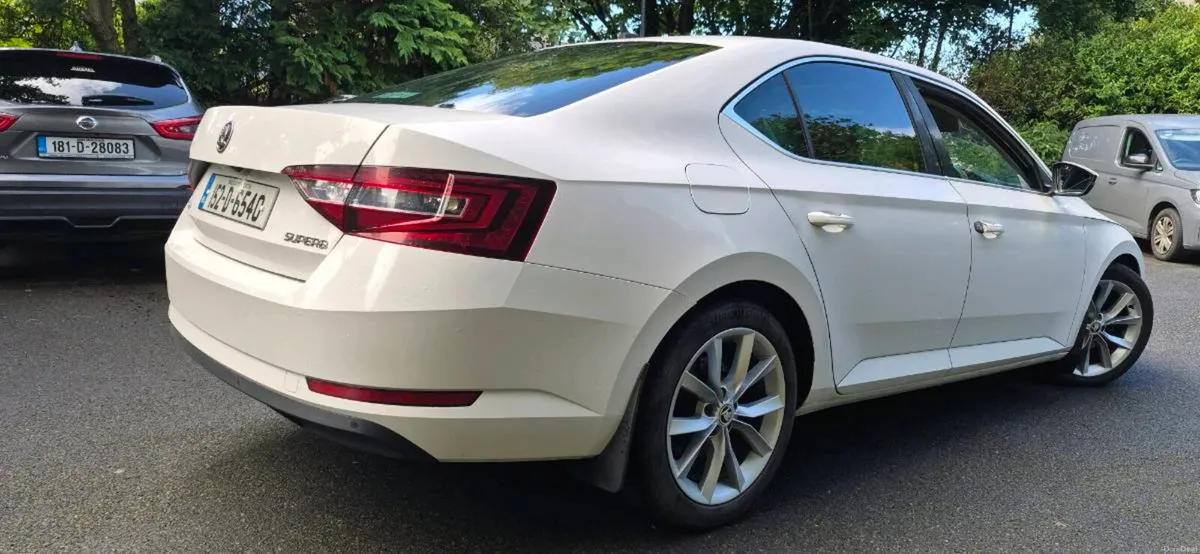 15 SKODA SUPERB 2.0TDI. AUTOMATIC. - Image 4