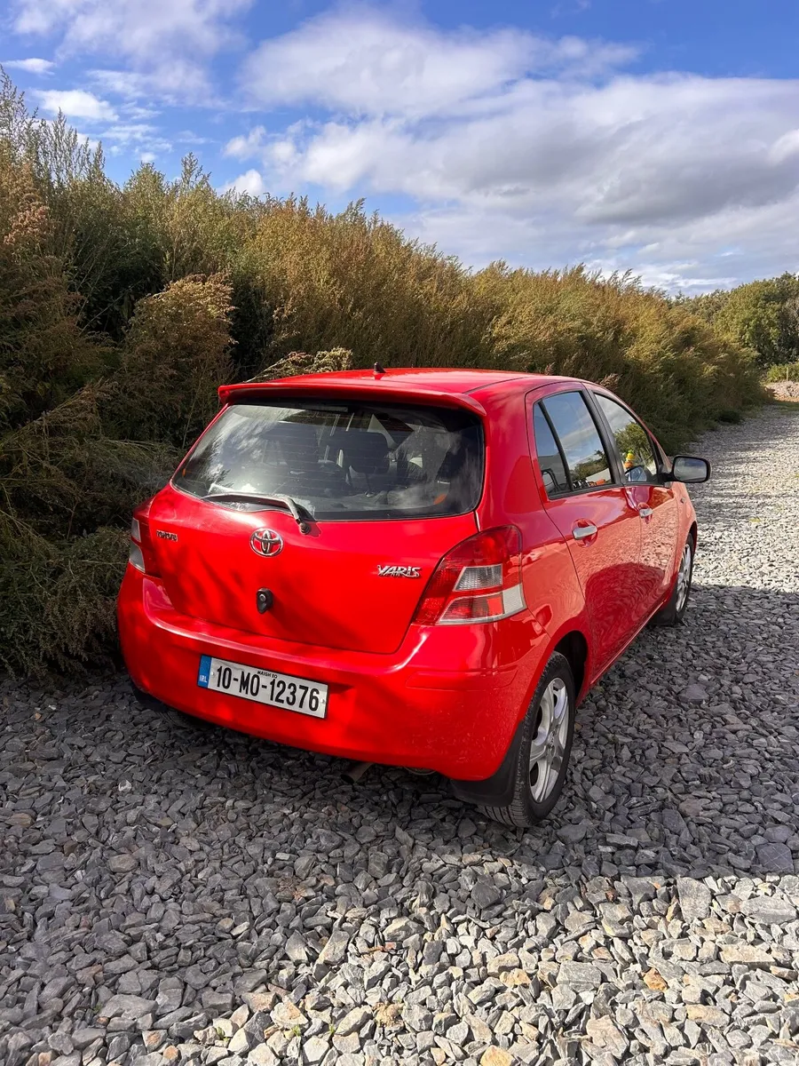 Toyota Yaris 2010 - Image 5