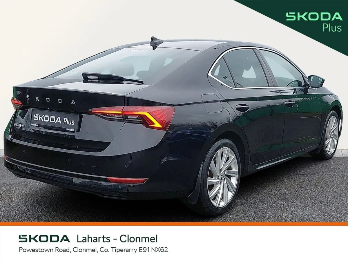 Skoda Octavia STYLE 2.0TDI 150HP *HEATED SEATS*CHR - Image 3
