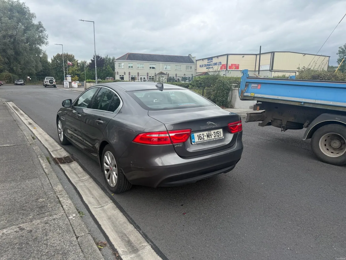 162 jaguar xe no Nct or tax  2600 - Image 4