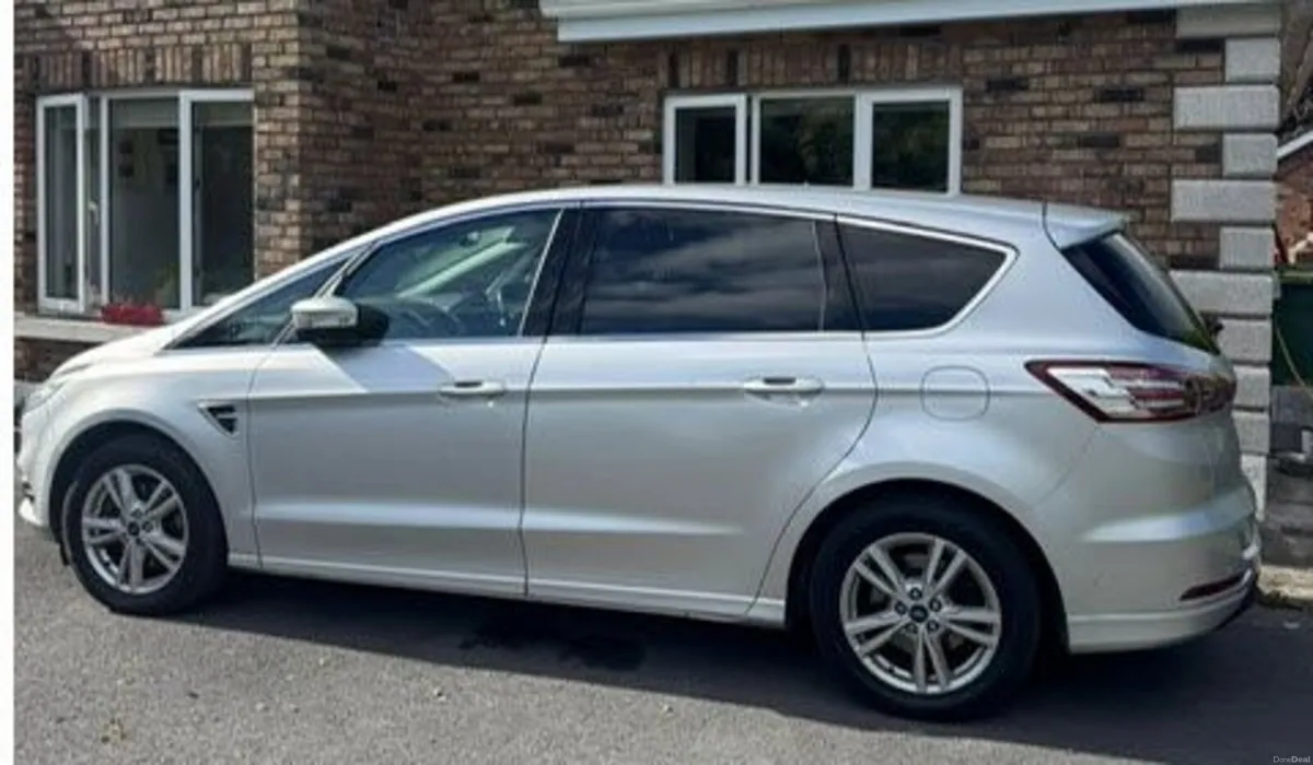 Ford S-Max 2017 - Image 1
