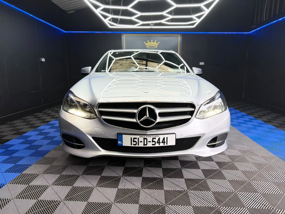 Mercedes E220D Avantgarde,Automatic,Stunning - Image 4