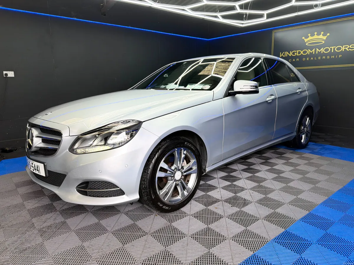 Mercedes E220D Avantgarde,Automatic,Stunning - Image 6