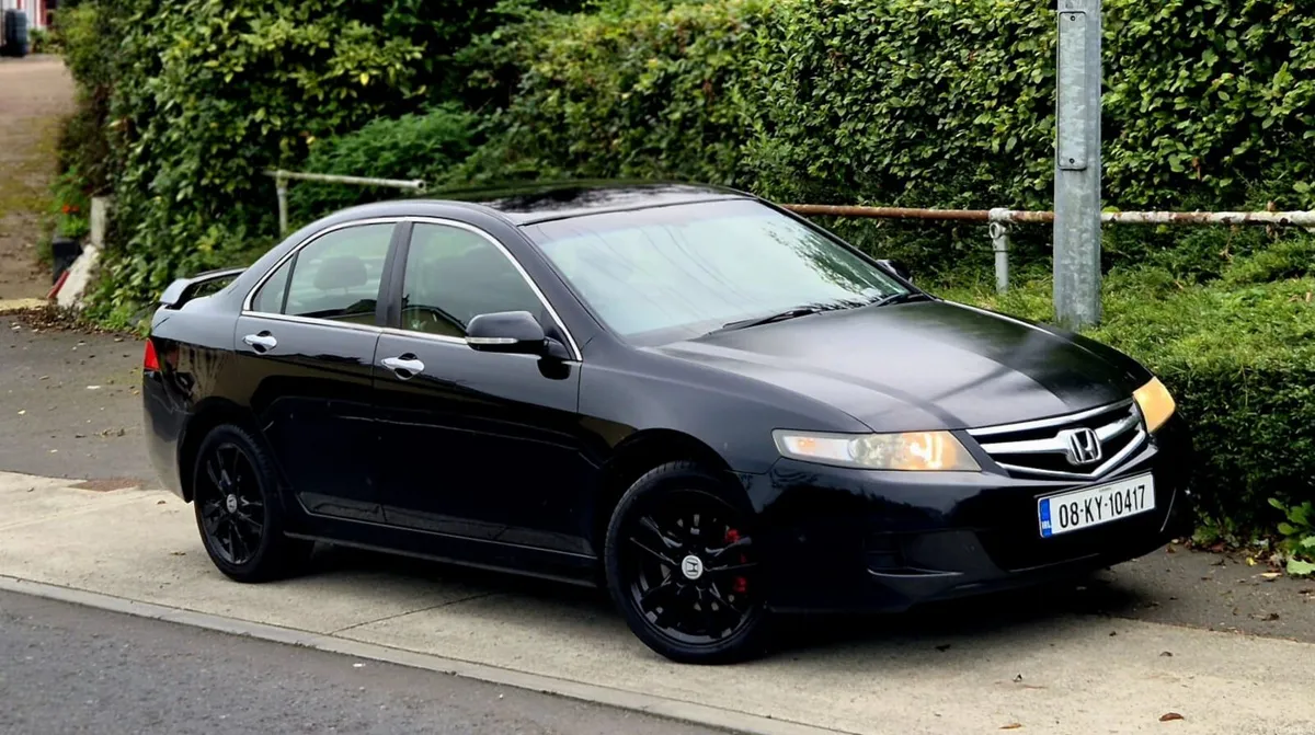 2008 Honda Accord 2.2 i-DTEC Turbo Diesel 6-Speed - Image 2