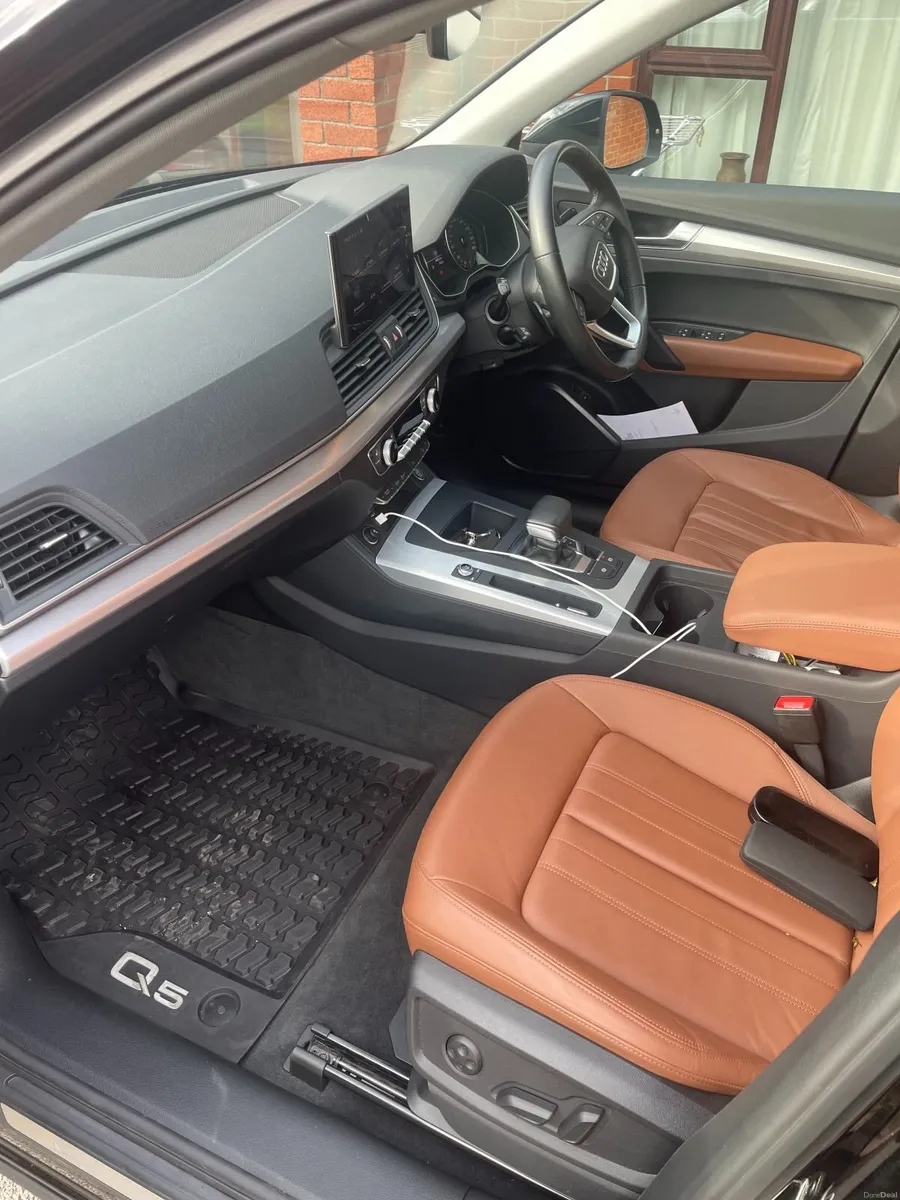 Audi Q5 2025 - Image 2