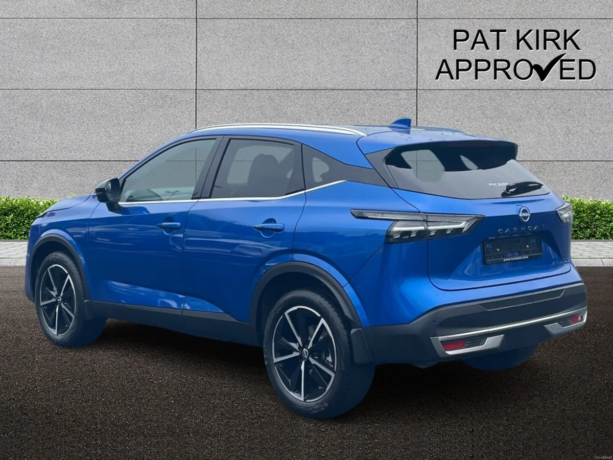 Nissan Qashqai Hatchback Tekna - Image 2