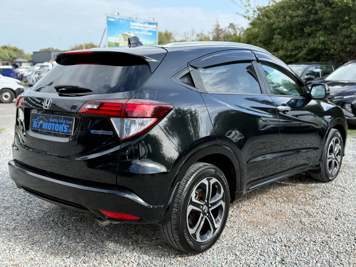 2014 Honda Vezel 1.5 HYBRID AUTO - Image 3