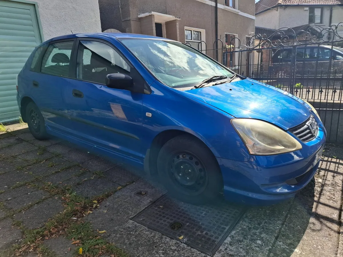 Honda Civic 2005 - Image 1