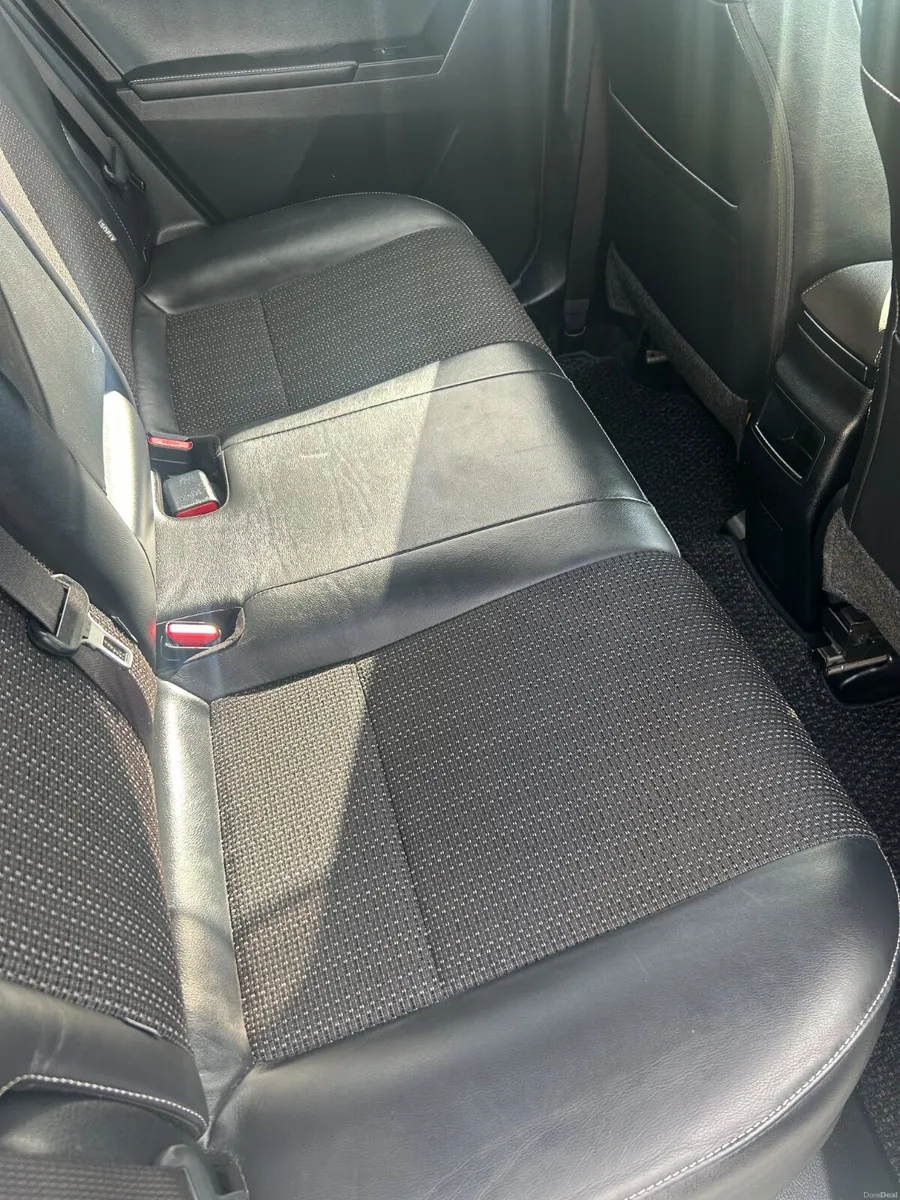 Toyota Auris 2016 - Image 6