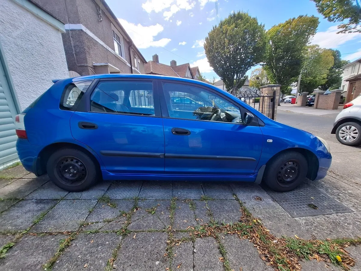 Honda Civic 2005 - Image 2