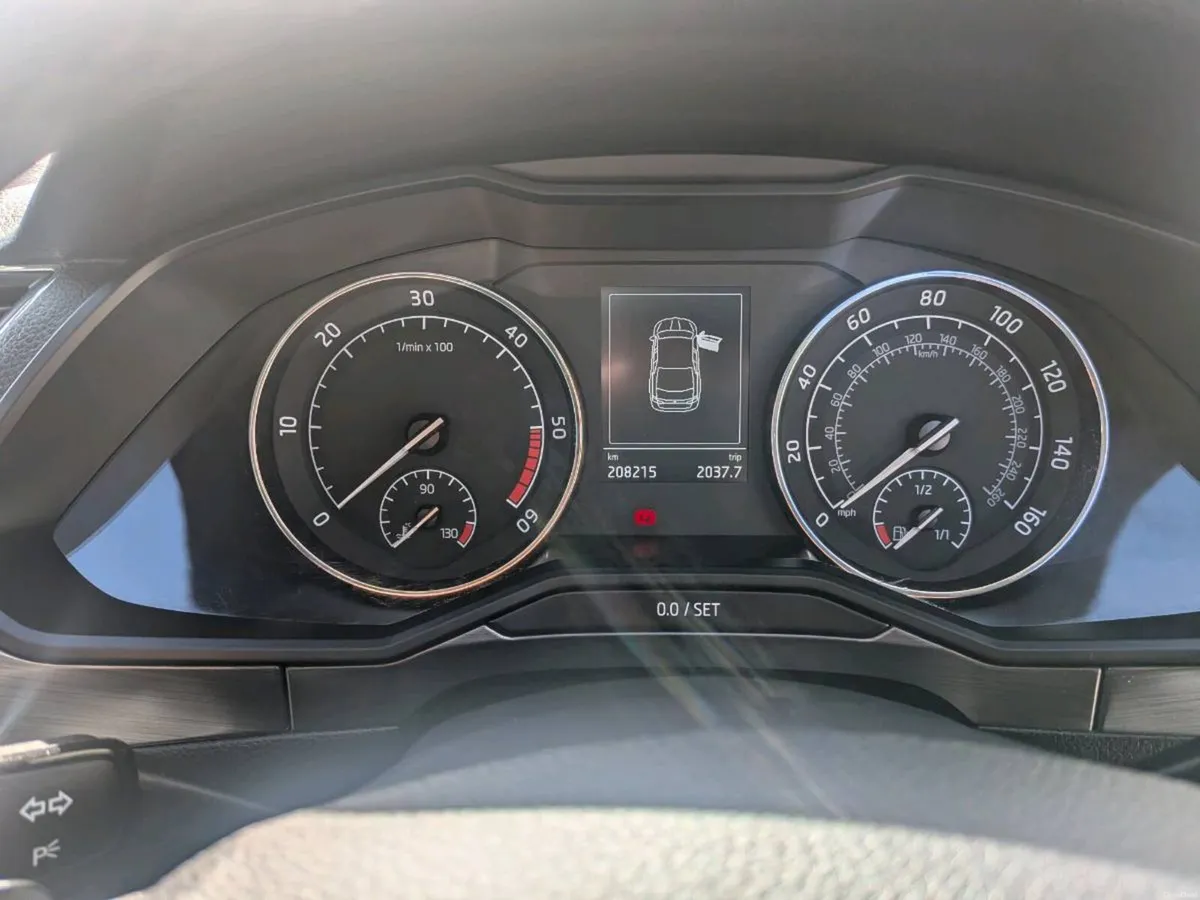 Skoda Superb SE L Executive 2017 - Image 6