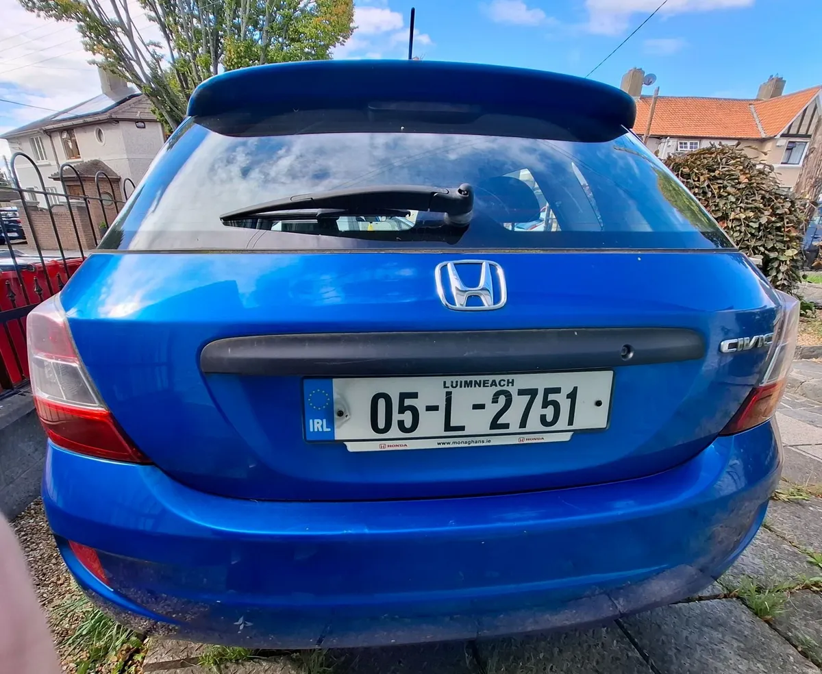 Honda Civic 2005 - Image 3