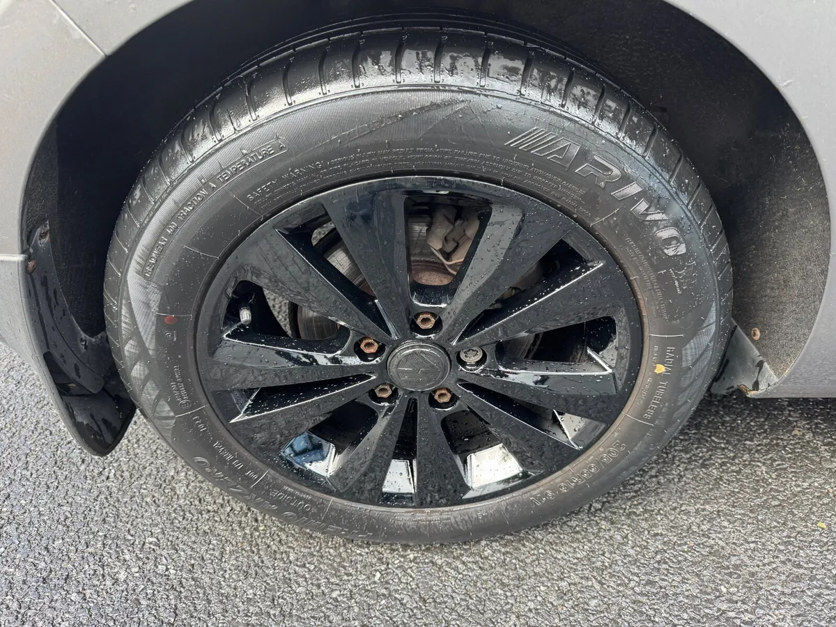 Volkswagen Golf 1.6 DIESEL 2013 NCT’d 05/27 - Image 6