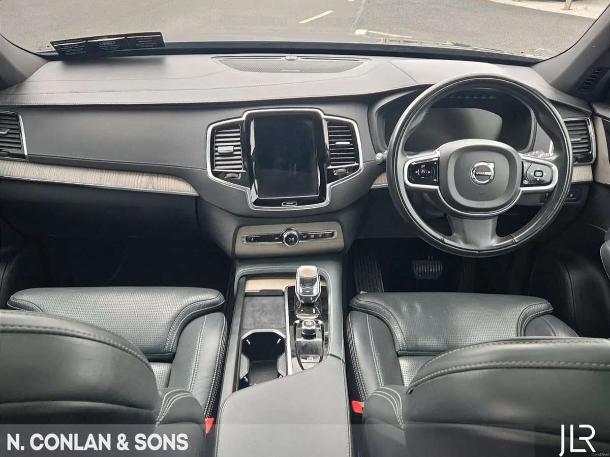 Volvo XC90 PHEV T8 INSCRIPTION PRO AWD 7 SEATER - Image 4