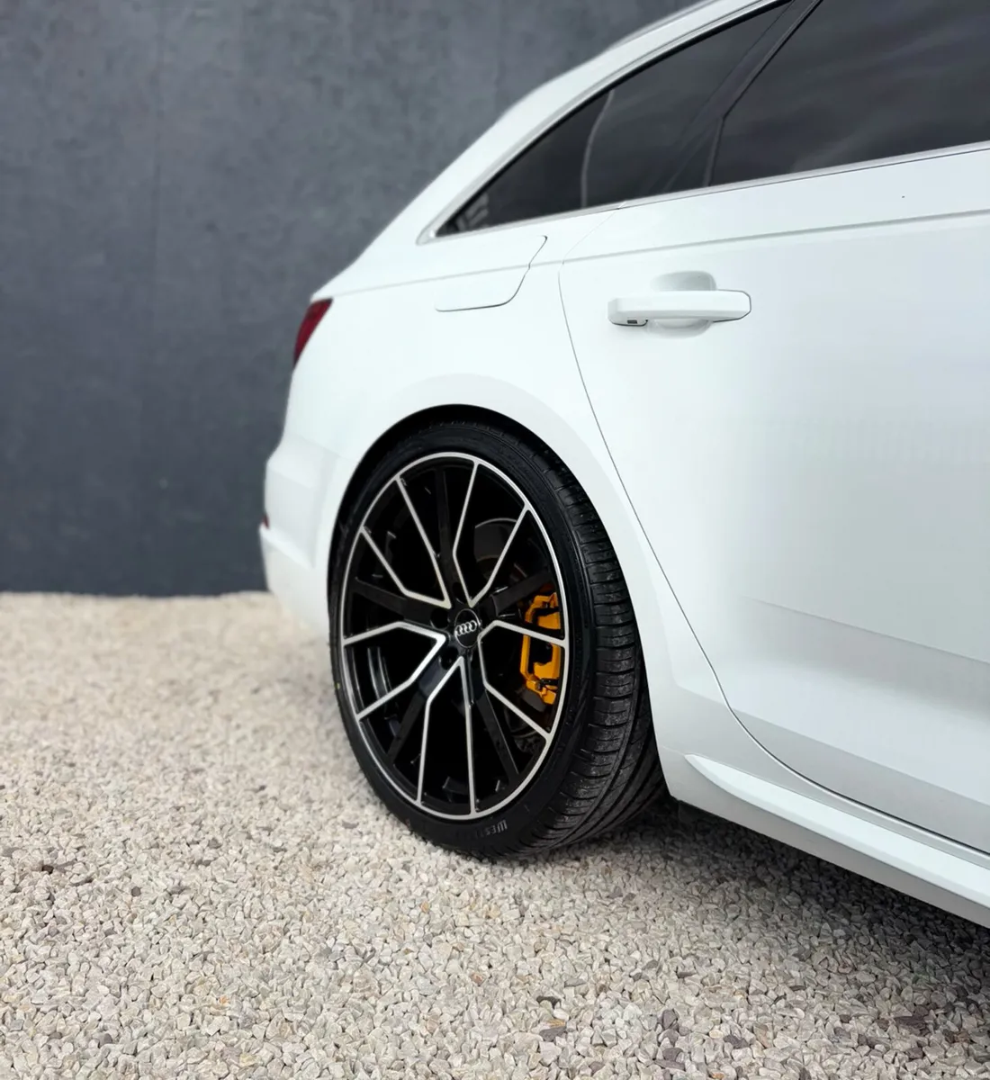 Audi A4 Avante 2.0 TFSi 252ps Quattro Automatic - Image 3