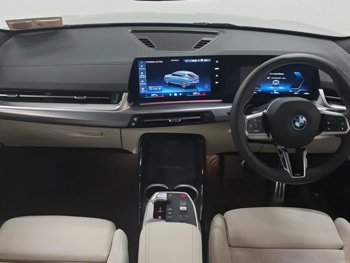 BMW iX2 eDrive20 M Sport - Image 4