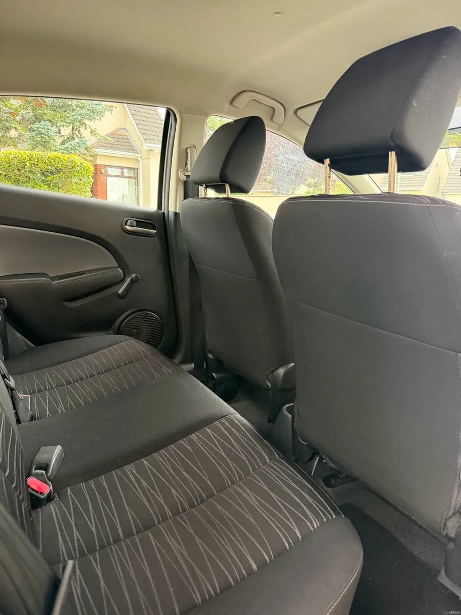 2010 Mazda 2 | 1.3 petrol | NCT 10/27 & Tax 2/27 - Image 5