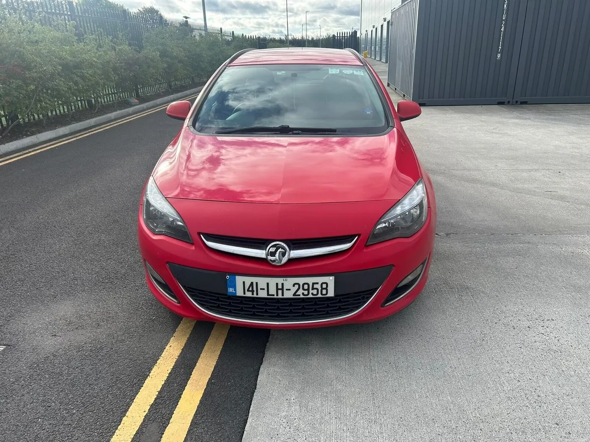 2014 Vauxhall Astra Estate - Image 3