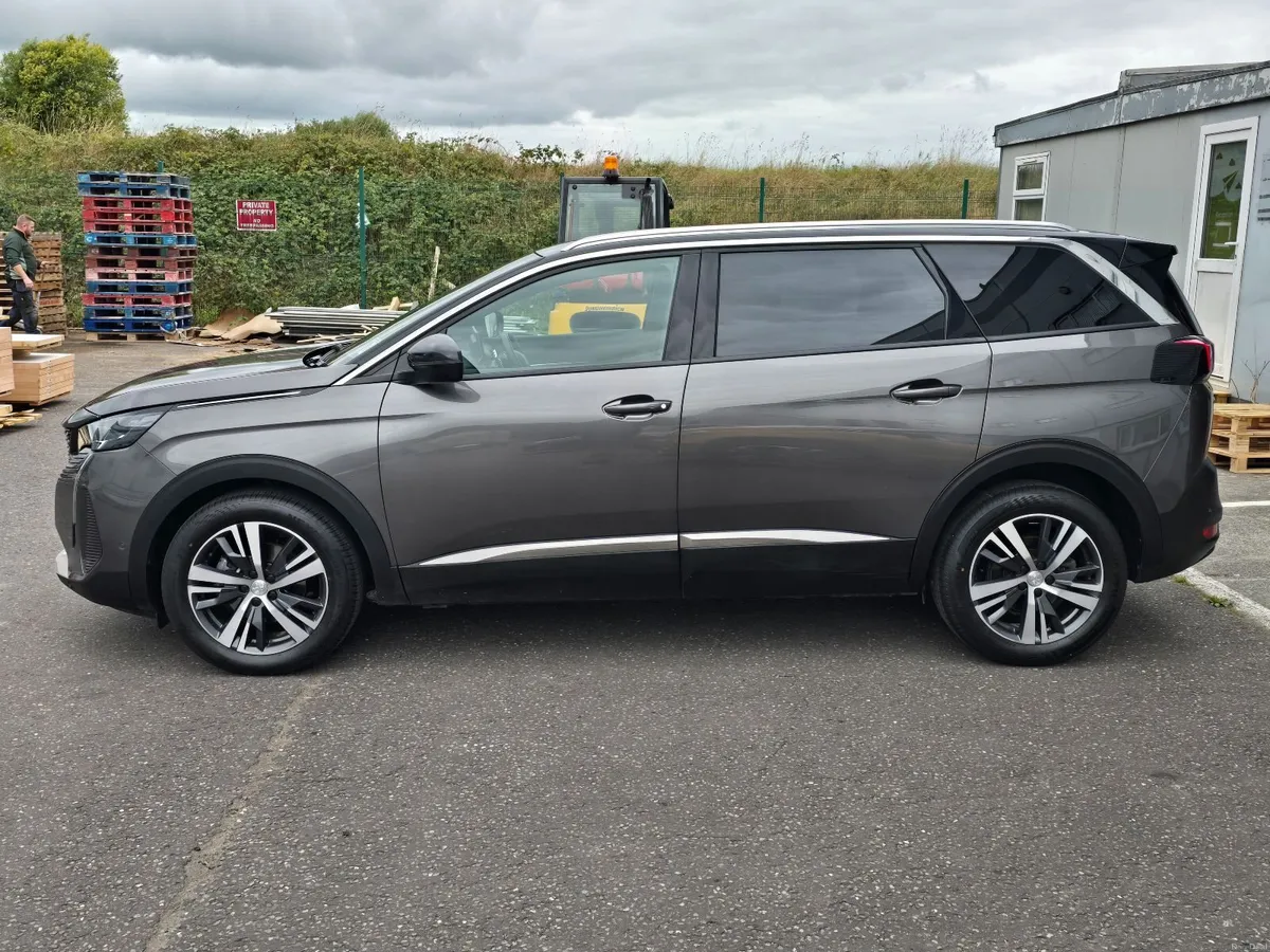 Peugeot 5008 2023 - Image 4