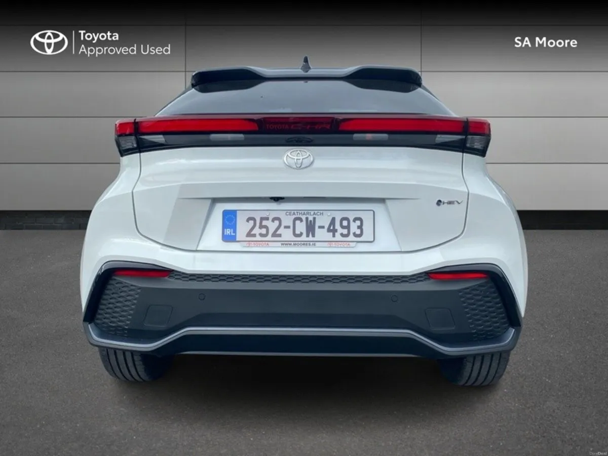 Toyota C-HR HYBRID SOL - Image 4