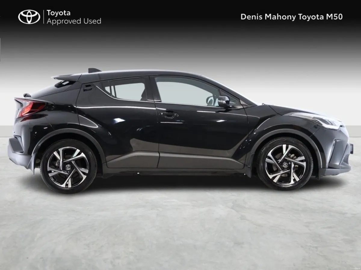 Toyota C-HR Sport Hybrid - Image 3