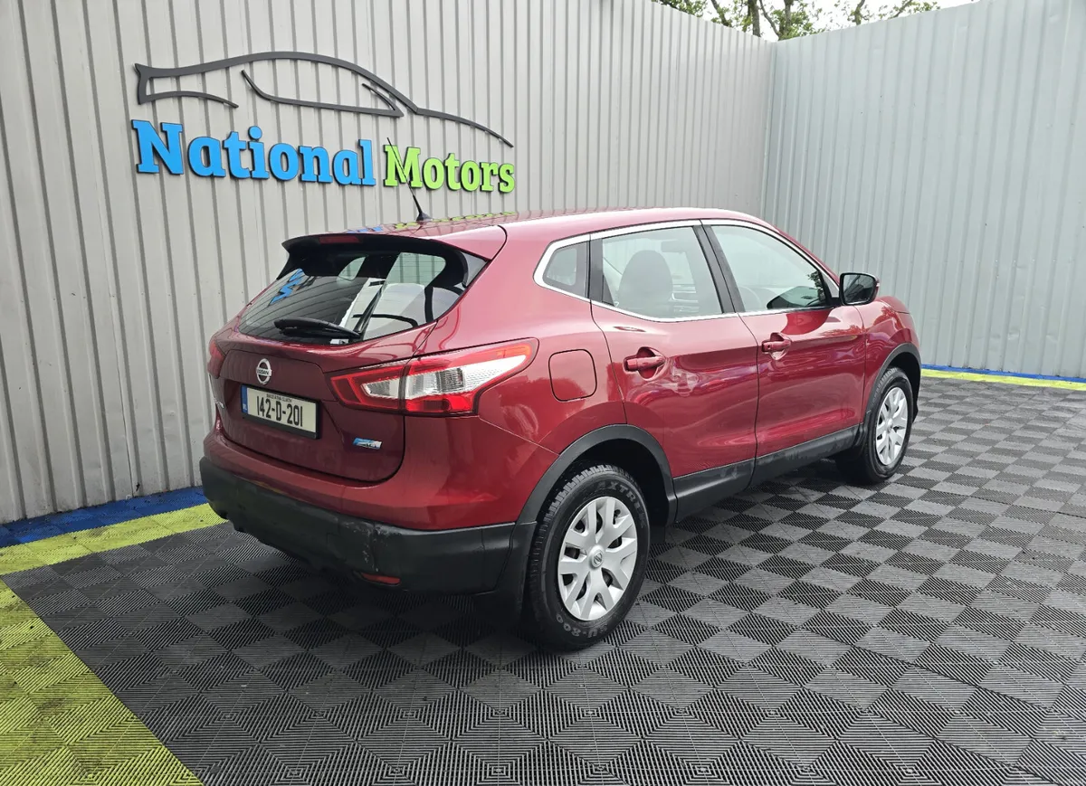 2014 Nissan Qashqai 1.5 Diesel  XE 4DR - Manual - Image 3